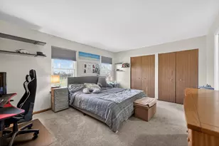 842 N Tamarac Blvd, Addison, IL 60101 - Photo 12