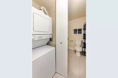 [Address not provided], Chicago, IL 60611 - Photo 2