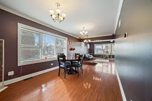 5700 W Melrose St, Chicago, IL 60634 - Photo 6