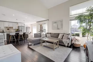 210 Stoneybrook Ln, Bloomingdale, IL 60108 - Photo 4