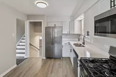 14129 S Hoxie Avenue, Burnham, IL 60633 - Photo 8