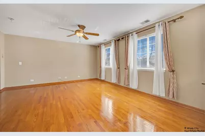 1346 S Lorraine Road #E, Wheaton, IL 60189 - Photo 6