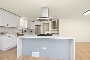 505 E 146th St, Dolton, IL 60419 - Photo 12