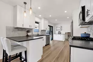 5731 Doe Cir, Westmont, IL 60559 - Photo 12