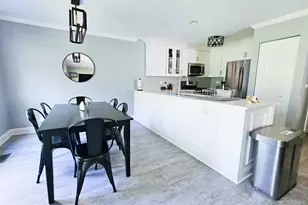 170 Inverness Ct, Elk Grove Village, IL 60007 - Photo 8