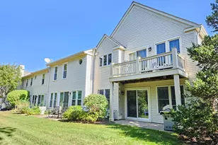 170 Inverness Ct, Elk Grove Village, IL 60007 - Photo 2