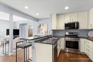 884 Bristol Dr, Barrington, IL 60010 - Photo 8