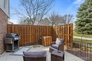 884 Bristol Dr, Barrington, IL 60010 - Photo 18