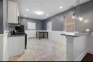 8222 S Maryland Ave, Chicago, IL 60619 - Photo 2