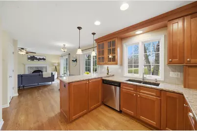 402 Locust Place, Deerfield, IL 60015 - Photo 10