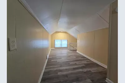 2205 18th Avenue, Rockford, IL 61104 - Photo 8