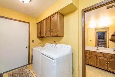 9743 W 16th Street, Zion, IL 60099 - Photo 18