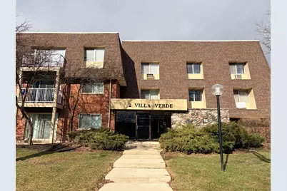2 Villa Verde Drive #201, Buffalo Grove, IL 60089 - Photo 1