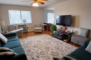 2 Villa Verde Dr, Buffalo Grove, IL 60089 - Photo 4