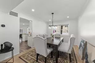 1301 Peshtigo Ave, Naperville, IL 60564 - Photo 8