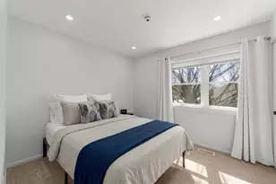 1301 Peshtigo Ave, Naperville, IL 60564 - Photo 16