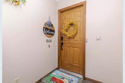 606 Carol Court #B-2, Pontiac, IL 61764 - Photo 32