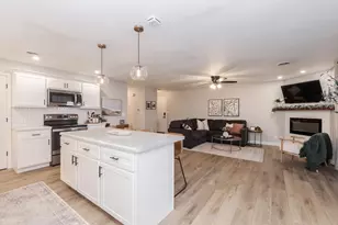 606 Carol Ct, Pontiac, IL 61764 - Photo 16