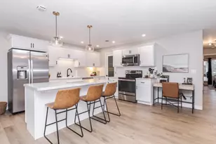 606 Carol Ct, Pontiac, IL 61764 - Photo 8