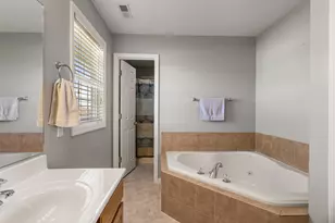 806 Switchgrass Ln, Champaign, IL 61822 - Photo 28