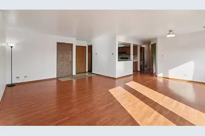 4735 W 105th Street #204, Oak Lawn, IL 60453 - Photo 4