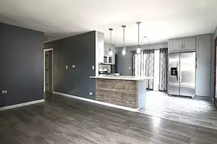 844 Tamms Ln, Bolingbrook, IL 60440 - Photo 2