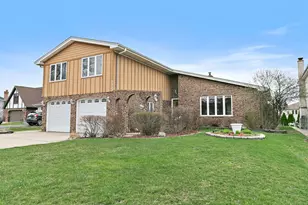 1133 N Thatcher Ln, Addison, IL 60101 - Photo 2