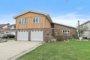 1133 N Thatcher Ln, Addison, IL 60101 - Photo 1