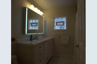 [Address not provided], Oak Park, IL 60302 - Photo 16