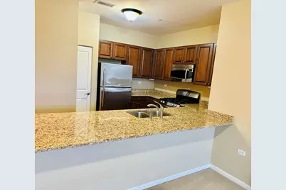 801 Village Center Drive #204, Burr Ridge, IL 60527 - Photo 4