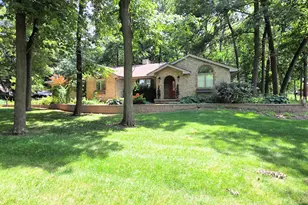 4958 Northridge Dr, Saint Anne, IL 60964 - Photo 2