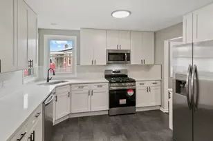 9139 Robinson Ave, Franklin Park, IL 60131 - Photo 8