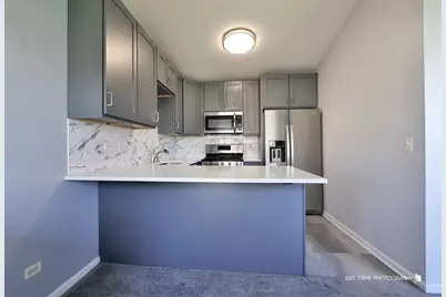 1244 N Red Oak Circle #3, Round Lake Beach, IL 60073 - Photo 6