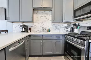 1244 N Red Oak Cir, Round Lake Beach, IL 60073 - Photo 6