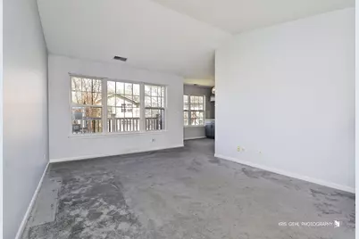1244 N Red Oak Circle #3, Round Lake Beach, IL 60073 - Photo 2