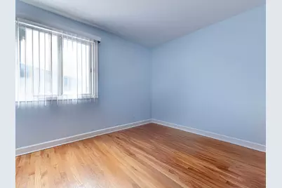 615 Quincy Bridge Lane #201, Glenview, IL 60025 - Photo 6