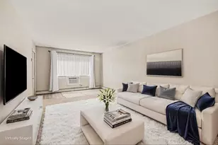 1320 Lore Ln, Lombard, IL 60148 - Photo 2