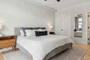 711 W Grand Ave, Chicago, IL 60654 - Photo 12