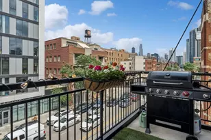 711 W Grand Ave, Chicago, IL 60654 - Photo 14