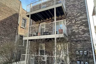 1745 W Albion Ave, Chicago, IL 60626 - Photo 1