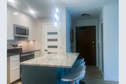 715 W Central Road #A8, Mount Prospect, IL 60056 - Photo 6