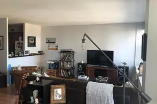 [Address not provided], Chicago, IL 60613 - Photo 2