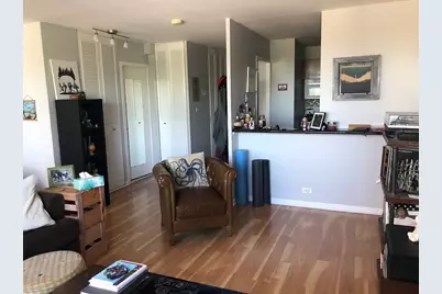 [Address not provided], Chicago, IL 60613 - Photo 8