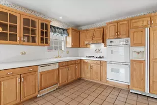 554 N Westwood Ave, Lombard, IL 60148 - Photo 8