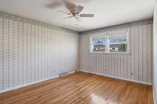 554 N Westwood Ave, Lombard, IL 60148 - Photo 12