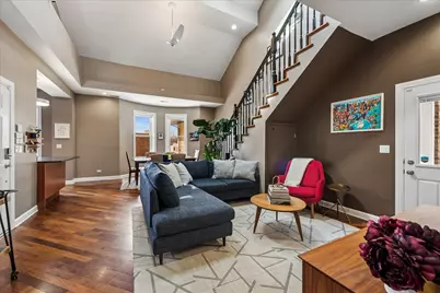 561 W Briar Place #305, Chicago, IL 60657 - Photo 4