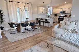 4166 N Christmas Tree Rd, Decatur, IL 62521 - Photo 8