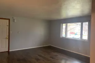 407 E Seminole Street E, Dwight, IL 60420 - Photo 2