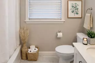 4848 Hull St, Skokie, IL 60077 - Photo 10