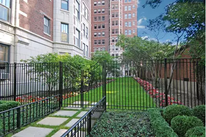 2440 N Lakeview Avenue #11E, Chicago, IL 60614 - Photo 18